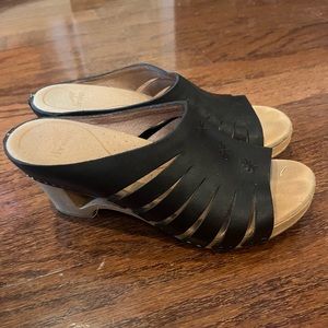 Black Dansko wedges